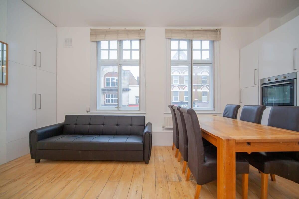 Lovely 2 Bedroom Apartment In Tooting ロンドン エクステリア 写真