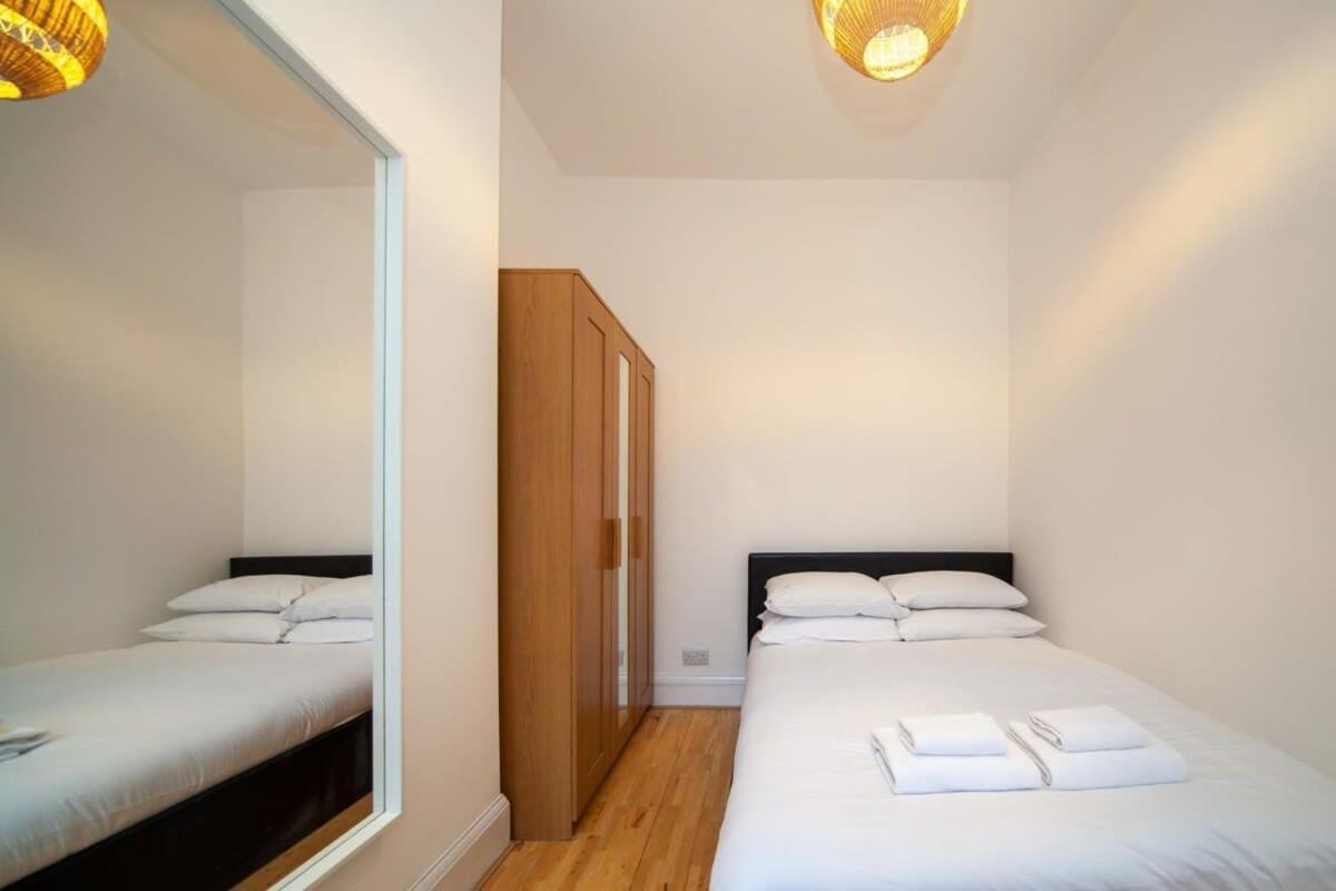 Lovely 2 Bedroom Apartment In Tooting ロンドン エクステリア 写真